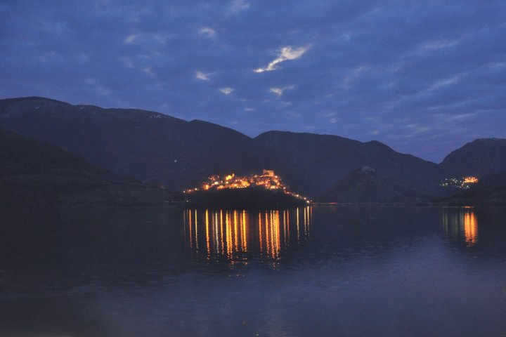 Lago del Turano, Castel di Tora :: foto di Giampiero Mei