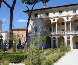 Locandina: Visite al Palazzo Vincentini