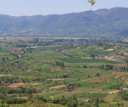 Locandina: La Piana di Rieti e il suo paesaggio "persistente"