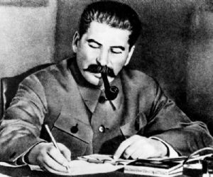 Locandina: Un anniversario: Stalin